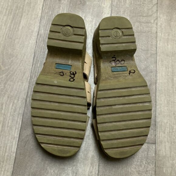 Womens Connie Cuddlers Ultra Massage Footbed Heeled Clog Sandals - Picture 6 of 8